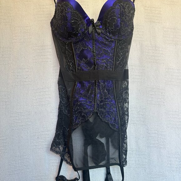 NWT VS Lace Up Black Satin Corset Lingerie - Picture 3 of 9